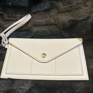 Dooney & Bouke pail pink wristlet